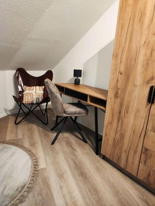Stylische Altstadtwohnung - Netflix - Smart Tv - Schlafsofa Fuer 3 Personen Erfurt Exterior foto